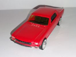 Ford Mustang 1964 1:43 Ertl