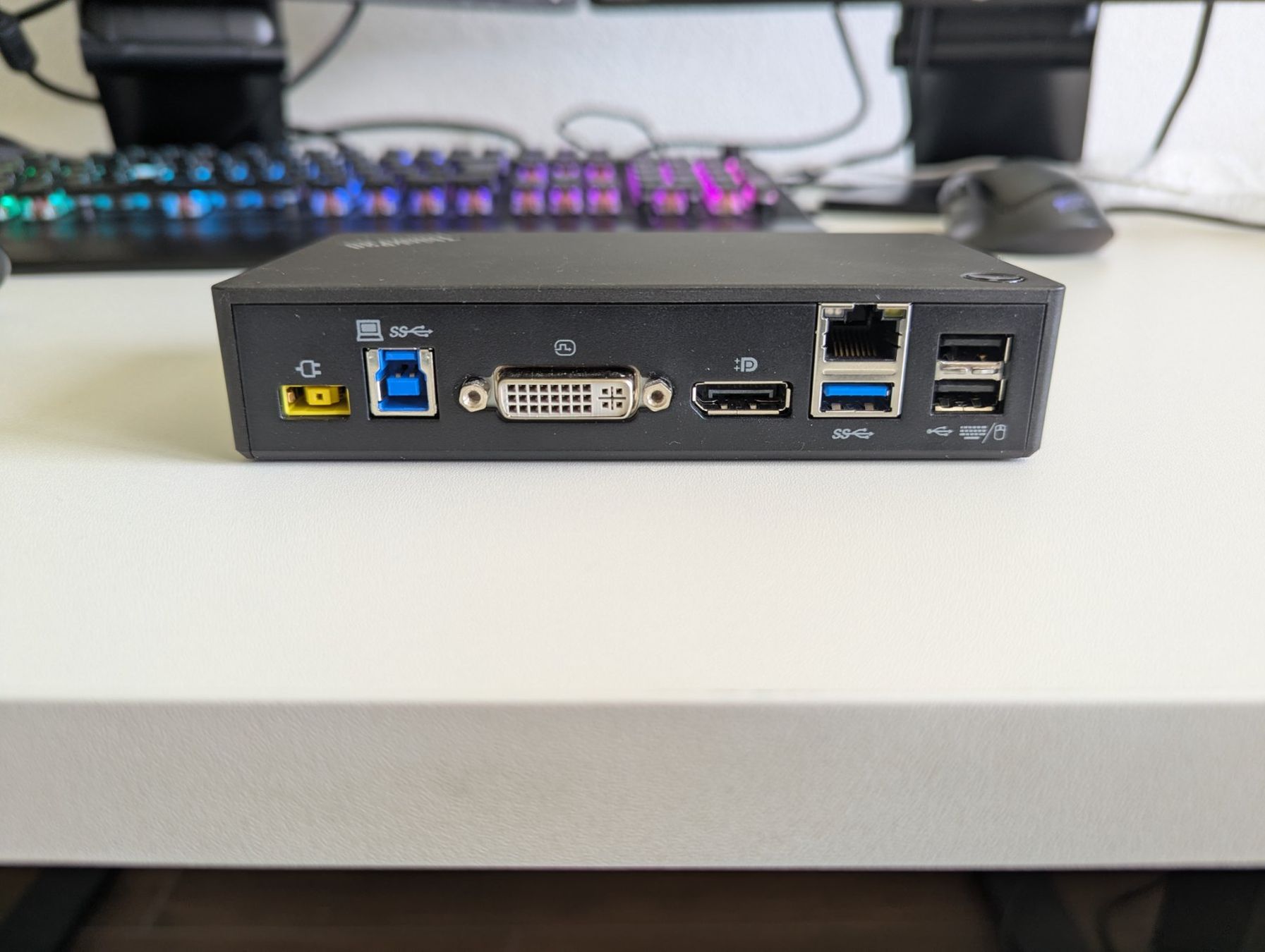 Lenovo Docking station: Lenovo ThinkPad USB 3.0 Pro Dock (Typ 40A7) – D'occasion à Hellbühl par Emulov_04 2
