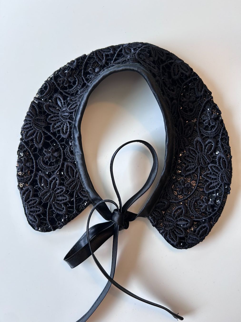 Cos Catenine: Sagenhaft Kragen mit Spitzen – Nuovo (secondo la descrizione) da St. Gallen venduto da look-twice