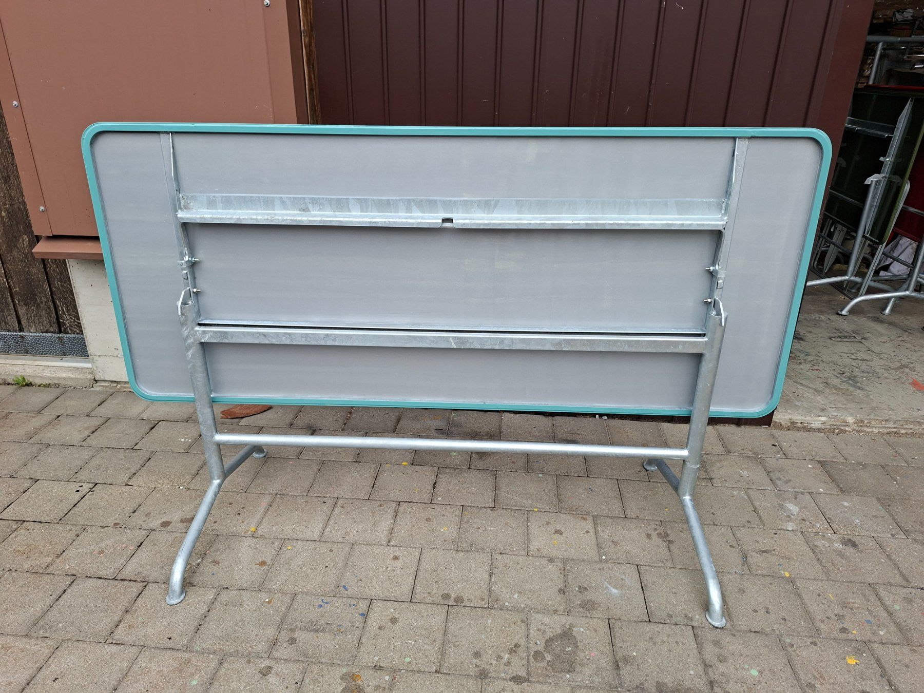 Tische: Klapbare Gartentisch  180cm aus Metal – Gebraucht aus Schaffhausen von meteor7 5