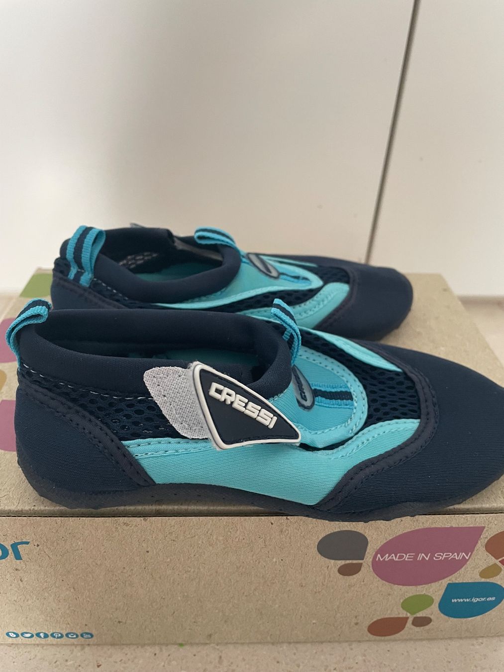 Chaussures garçon: Schwimmschuhe gr.28 – D'occasion à Zürich par Elodie_s 2