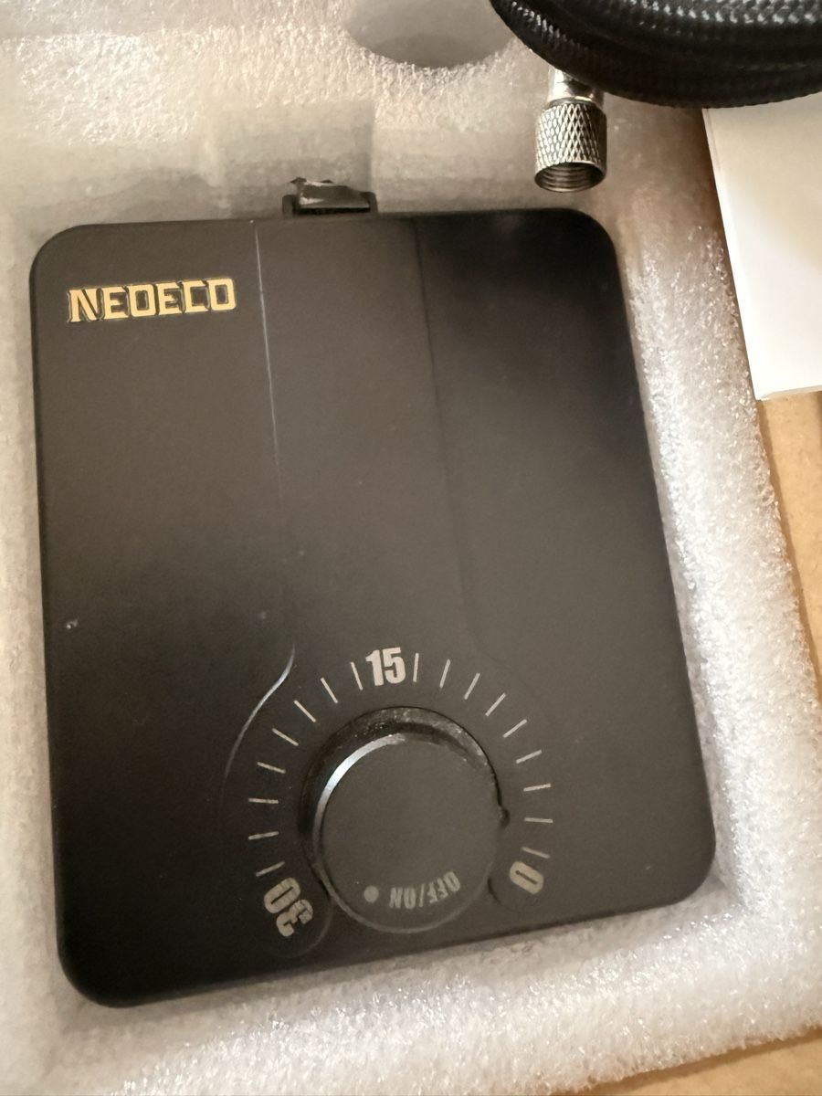 Compressori: NEOECO Airbrush Compressor Kit – Usato da Hausen am Albis venduto da Charlie-Harper 2