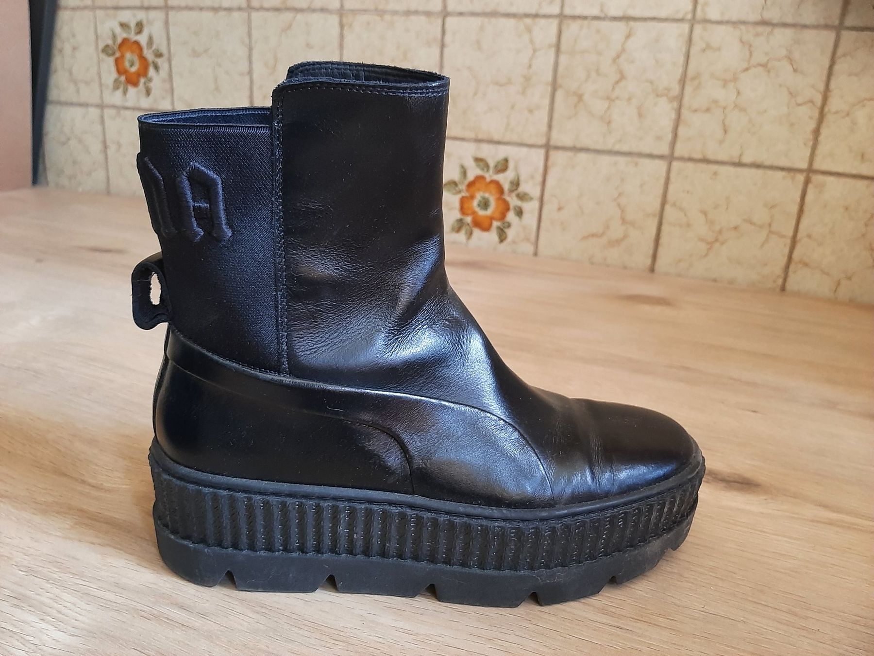 Puma Scarpe da uomo: Puma Fenty, plateforme gr.39 – Nuovo (secondo la descrizione) da Fribourg venduto da metalhands