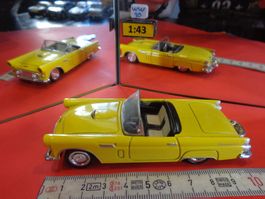 Ford Thunderbird  1:43 (ohne Box) New-Ray (WW10)