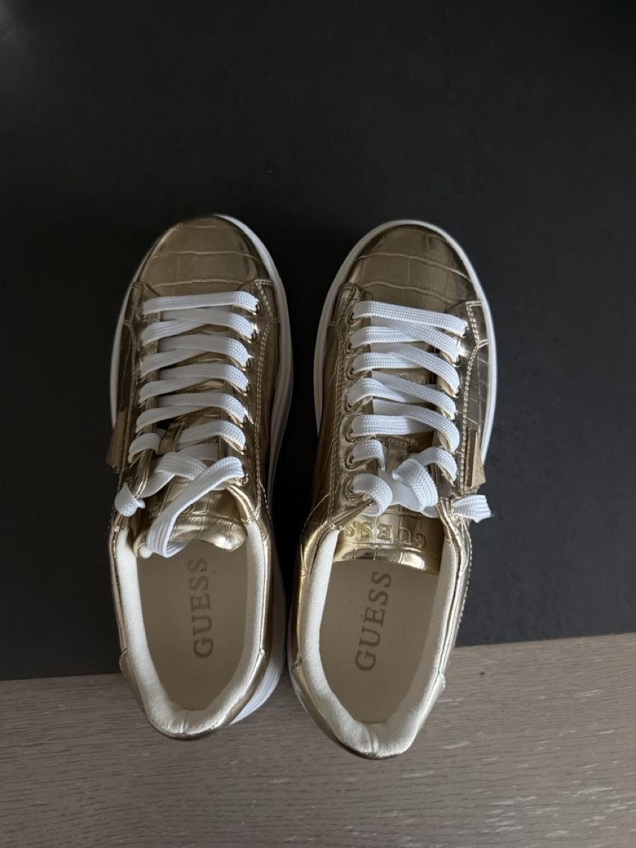 Guess Damenschuhe: Chaussures Guess – Neu (gemäss Beschreibung) aus Châtelaine von Diogo.138