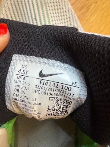 Nike Scarpe per ragazzi: Nike white running shoes 36.5 – Usato da Zürich venduto da 93vase 2