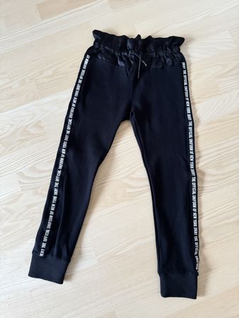 DKNY Hose, Gr. 140 Wie Neu!