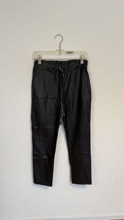 Schwarze Kunstlederhose Piazza Italia Woman, Grösse S