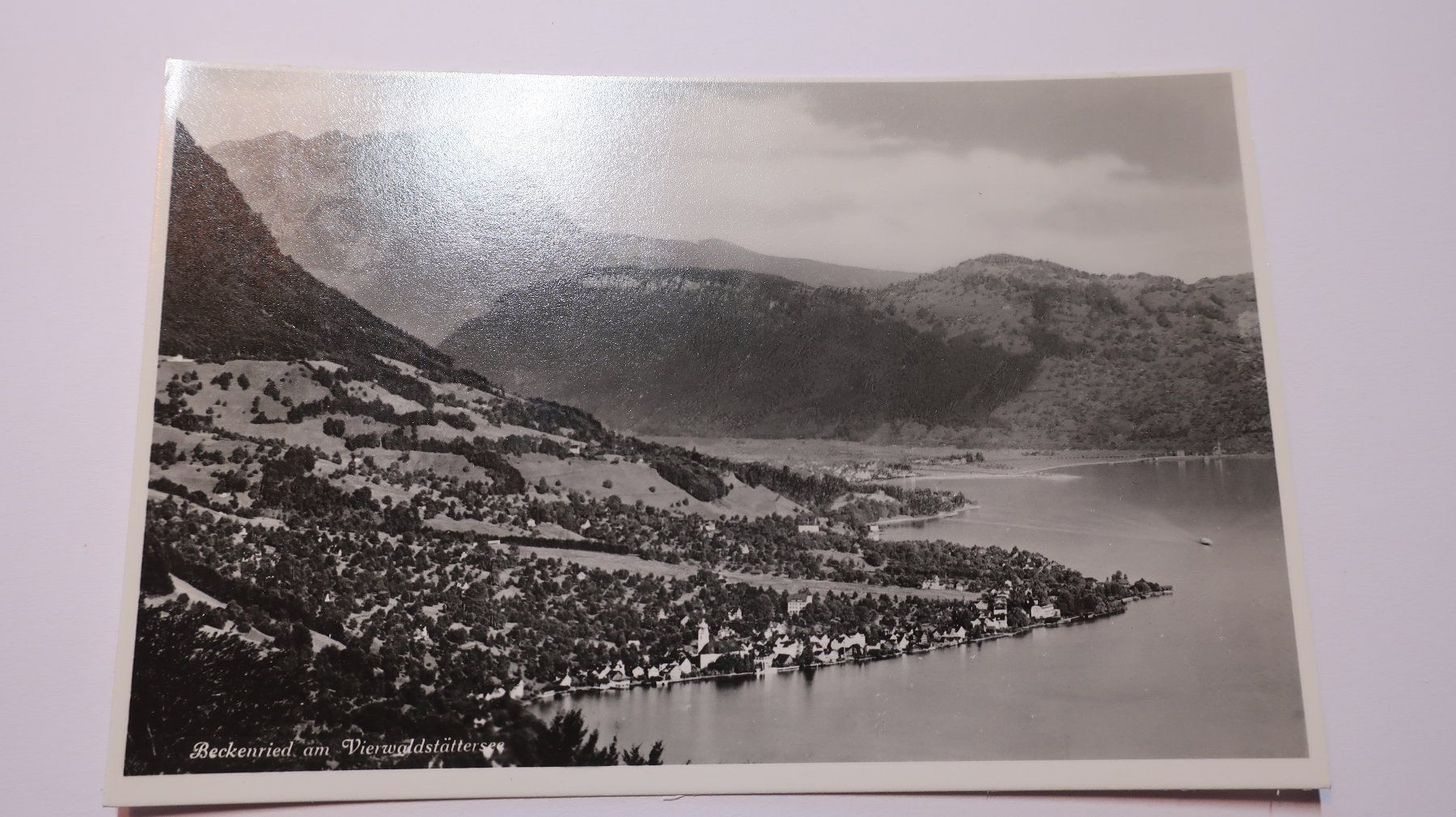 Cartoline postali: Beckenried im Vierwalstättersee – Usato da Cormoret venduto da Pascalll2001 1
