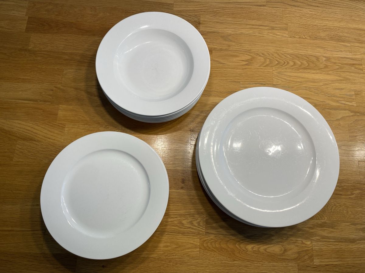 Maxwell & Williams Piatti: Maxwell Williams Geschirrset 17-teilig – Usato da Winterthur venduto da lea_1007
