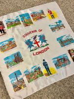 Foulard "Souvenir of London", unbenutzt, 80x80cm