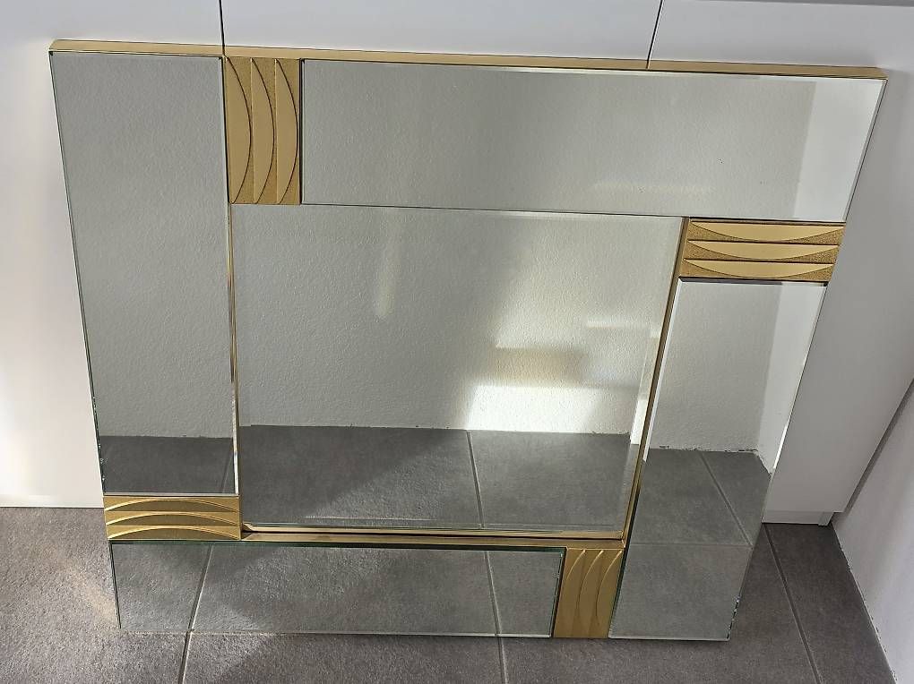Specchi: Spiegel 89x89 cm – Usato da Heiligenschwendi venduto da Priska_Gyarmati