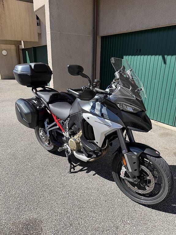 Touring: Multistrada V4s Travel & Radar  – Usato da Satigny venduto da z750