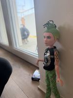 Monster High-Puppe "Deuce Gorgon" mit coolem Outfit, guter Z