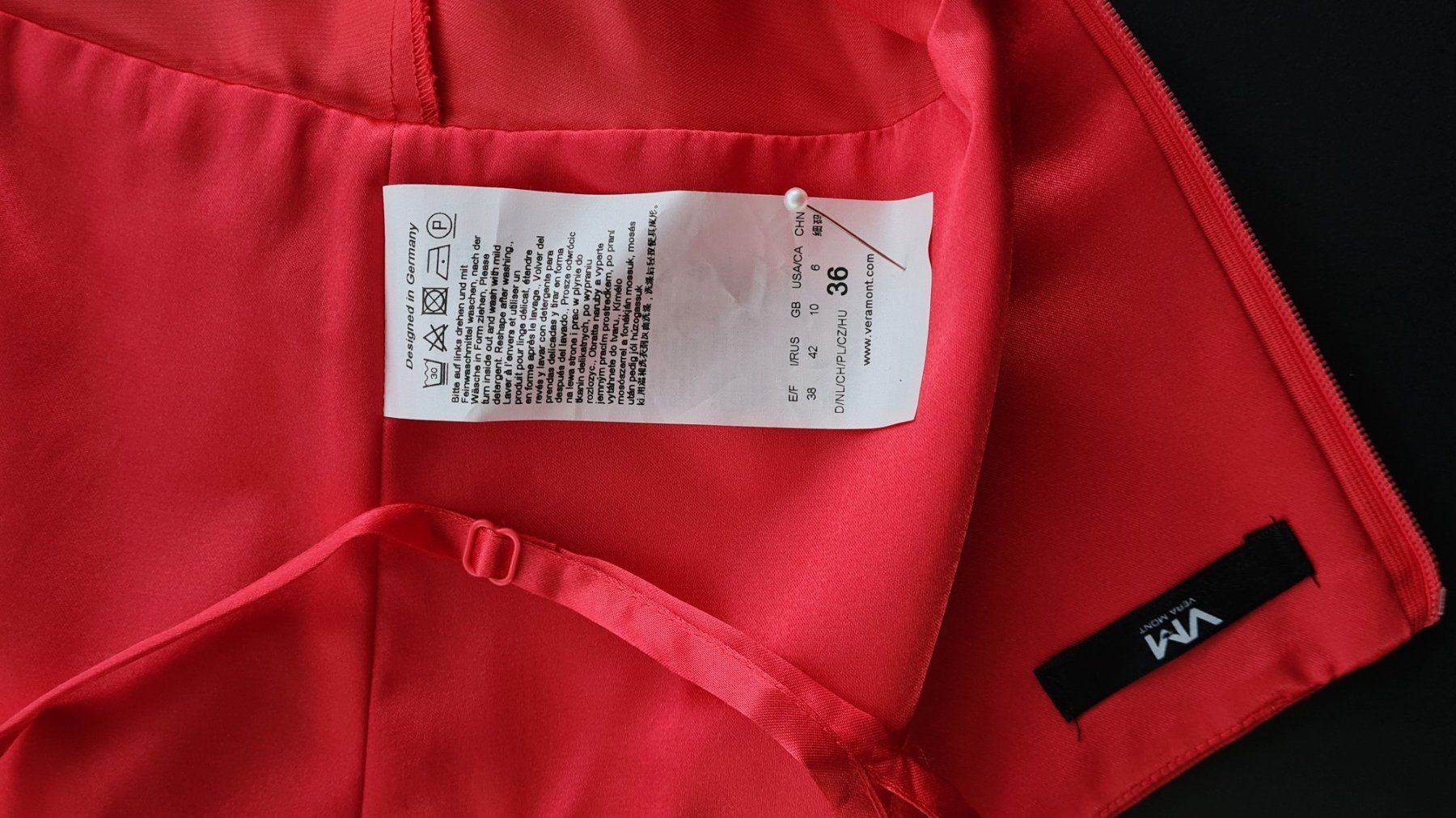Costumi: Damenkleid Rot Grösse 36 – Usato da Saland venduto da V-Tour 5