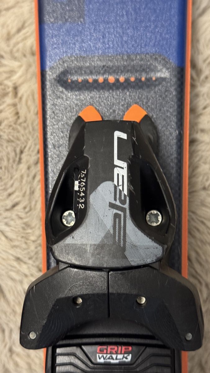 Elan Sci: Elan Element Ski 144cm mit Bindung - Top Zustand – Usato da Dietlikon venduto da kickboxer_999 2