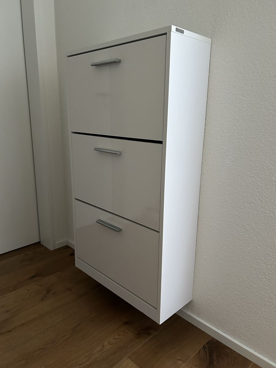 Porte manteau: Schuhschrank – D'occasion à Jona par joh_qqw6 1