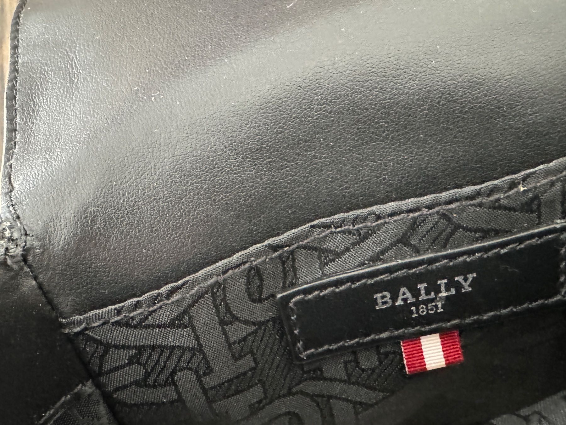 Bally Taschen: Bally Umhängetasche 18/12(4,5 – Neu und originalverpackt aus Volketswil von praxis12 5