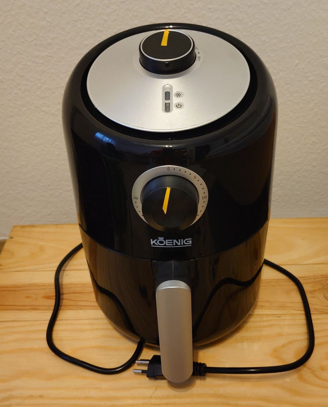 Küchengeräte: Koenig Mini Heissluftfriteuse 1L mit Silikonschale – Gebraucht aus Allschwil von Swisstoybox
