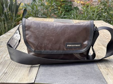 Freitag F42 Hawaii Five-0