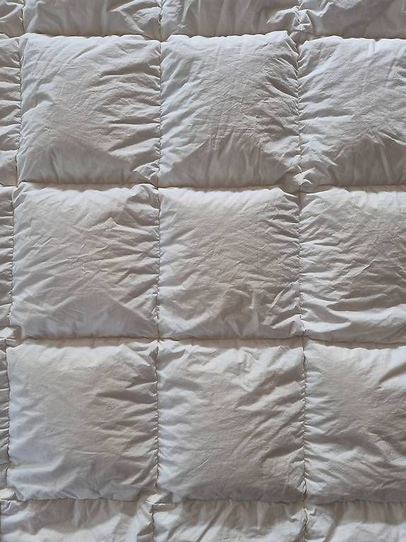 Coperte: Karo Duvet mit Daune 160x200cm – Usato da Frauenfeld venduto da Angie25 1