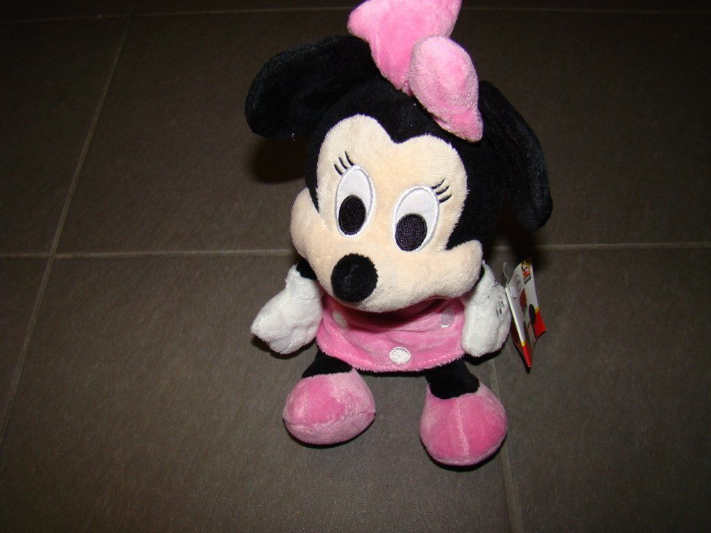 Disney Giocattoli: Disney, peluche Minnie – Nuovo e nell'imballaggio originale da Lussery-Villars venduto da pousinete02 1