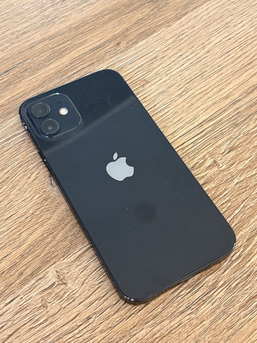 Apple Handys / Smartphones: iPhone 12 128GB black – Gebraucht aus Aarau von micoud
