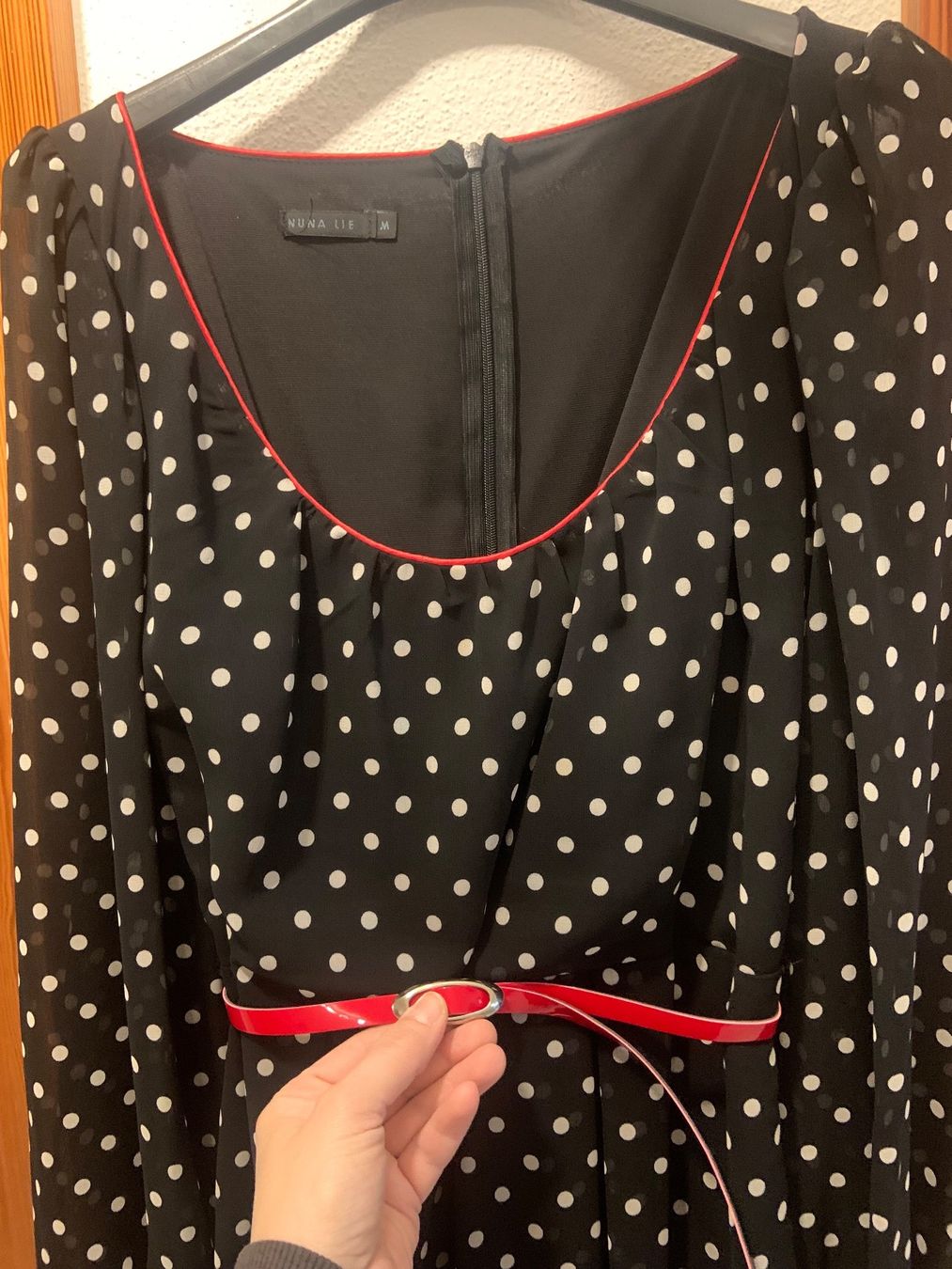 Vestiti: Abito con cintura abbinata rossa – Usato da Grono venduto da tes_6t5v 1