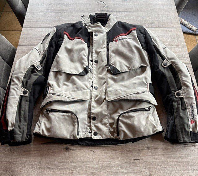 Dainese Giacche: Veste de moto Dainese Gr. 50 – Usato da La Heutte venduto da Calame1