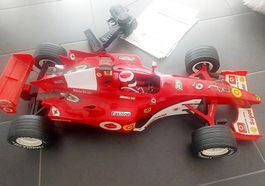Grosses Formel-1 RC-Auto (77 cm)  Top-Deko für Fans!