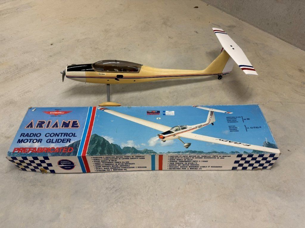 Modellismo RC: Ariane von Aviomodelli mit OS Max Viertakter – Usato da Ins venduto da Mischtaeli 2
