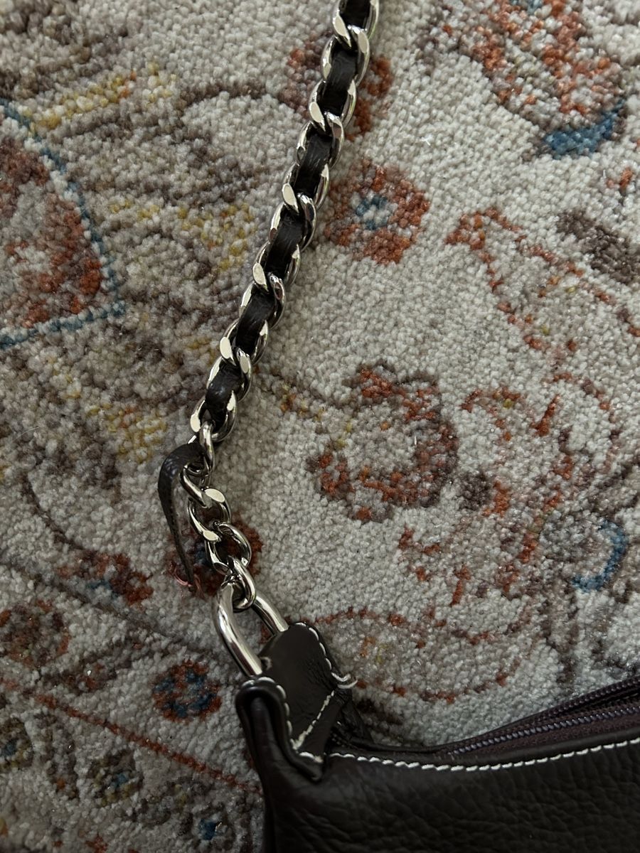 Borse da donna: Braune Handtasche mit goldener Kette – Nuovo (secondo la descrizione) da Basel venduto da ros_lh8r 1