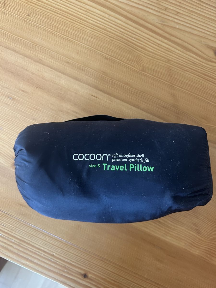 Cocoon Kissen: Cocoon Travel Pillow Size S – Neu (gemäss Beschreibung) aus Zürich von ismael.sch