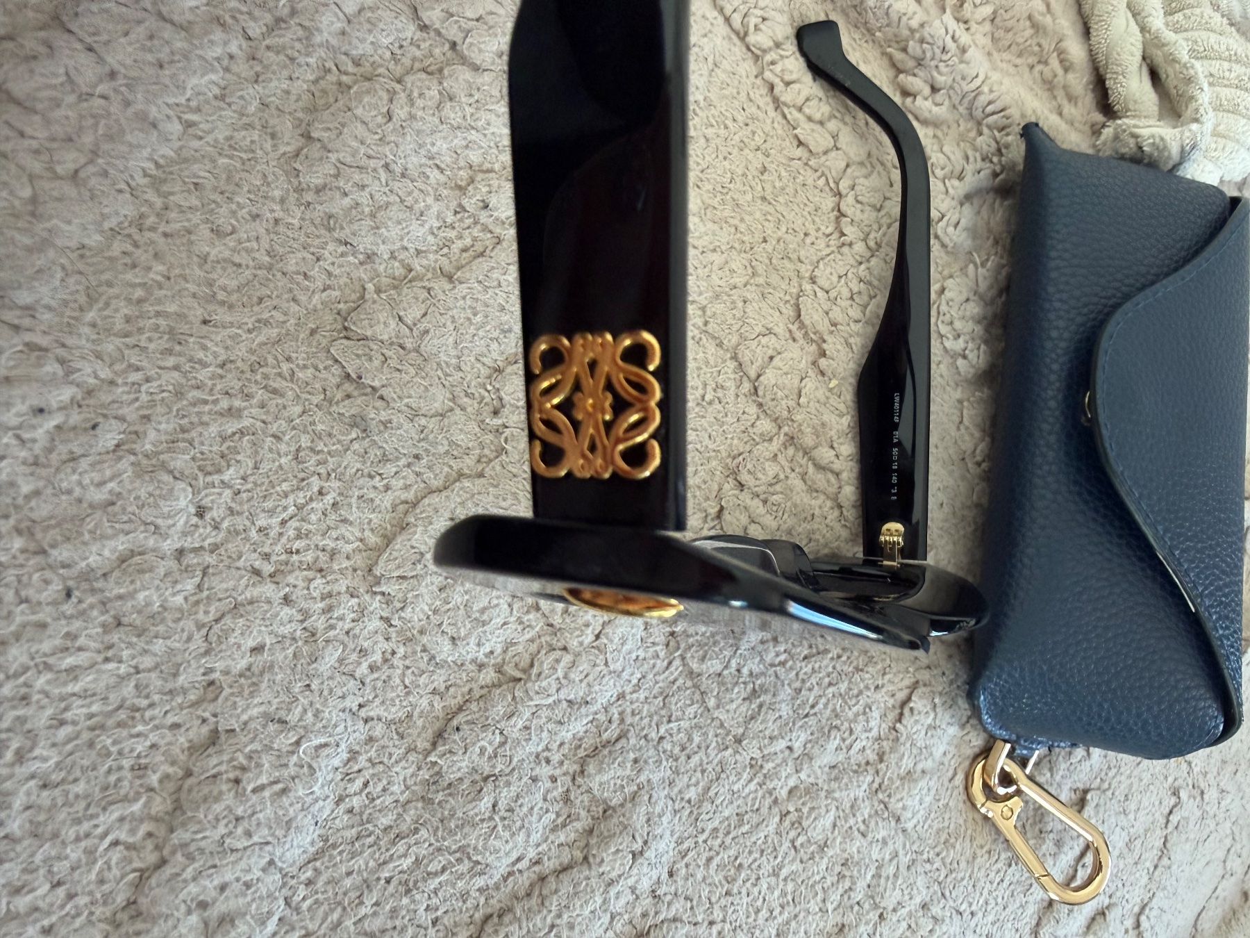 Loewe Occhiali & Lenti: Lunettes de soleil LOEWE – Usato da Marin-Epagnier venduto da Cris_Tina_Elena_26 1