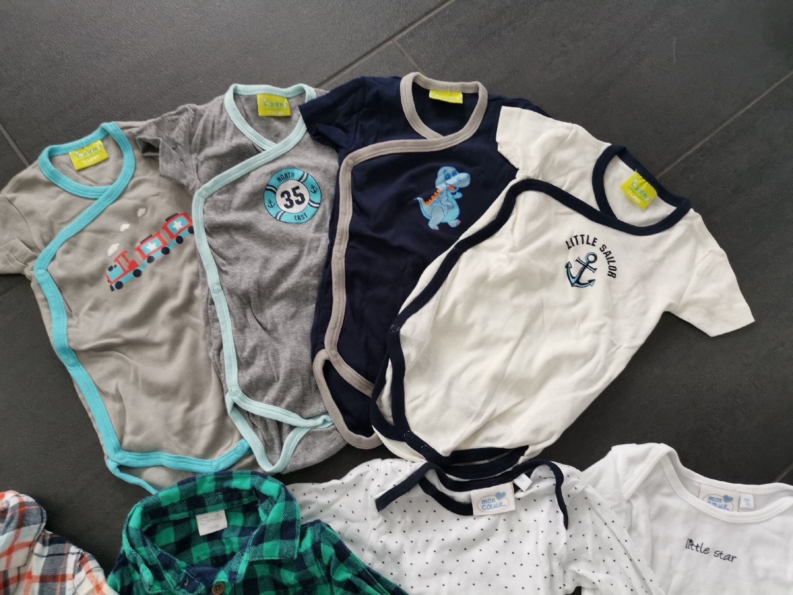 Lotti & Set di vestiti: Body's Gr. 74/80 – Usato da Matzendorf venduto da hauli2 2
