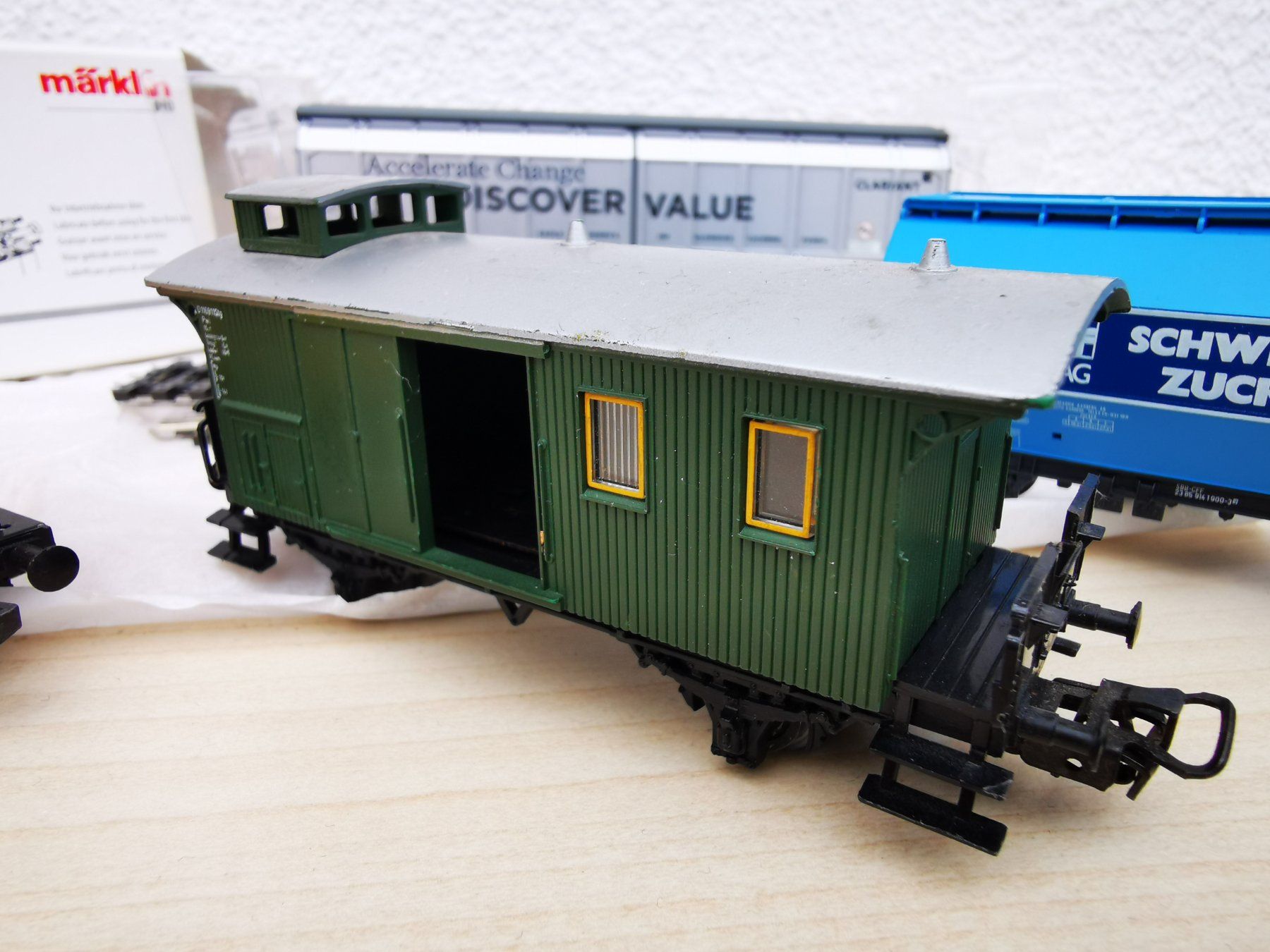 Märklin Modellini di ferrovie: 4 Stück, H0 Güterwagen, Roco,Märklin,Fleischmann – Usato da Felben-Wellhausen venduto da mac.ital 4