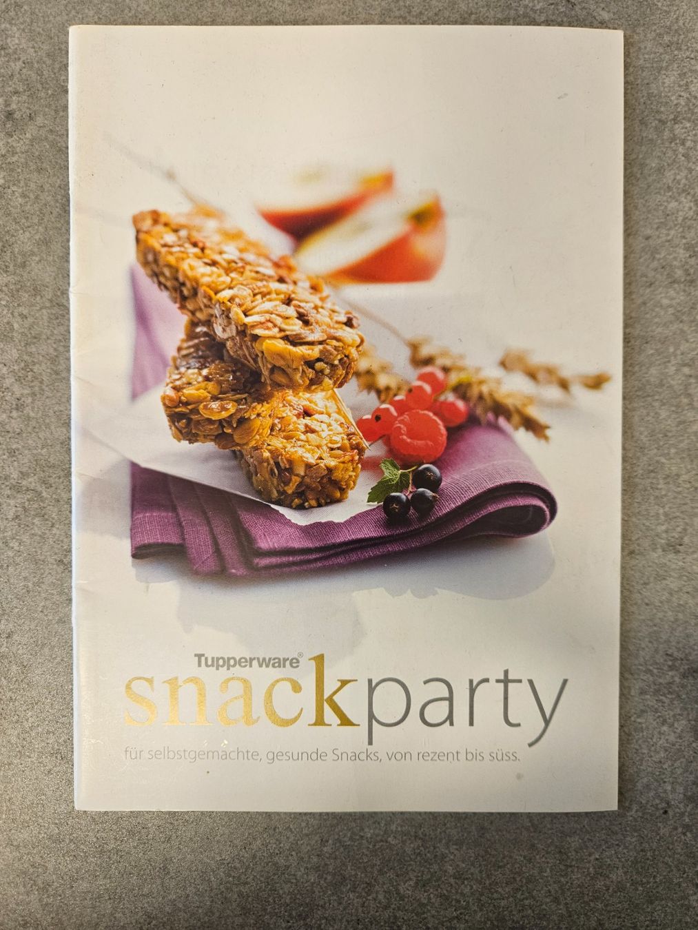 Tupperware Contenitori & Simili: Tupperware Cool'N Snack inkl. Rezeptheft – Usato da Cham venduto da Fischli84 2