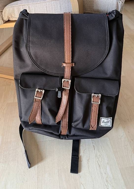 Herschel Sacs à dos: Herschel Rucksack – D'occasion à Schwerzenbach par maandy95