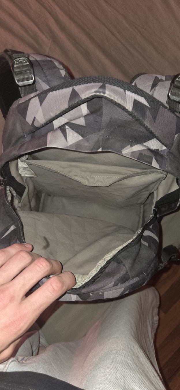Satch Borse & Zaini: Rucksack Satch Scherbenmuster gutem Zustand – Usato da Remigen venduto da gia_r6nx 1