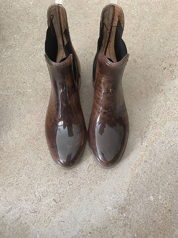 Scarpe da donna: Gummischuhe – Usato da Luzern venduto da asia2001
