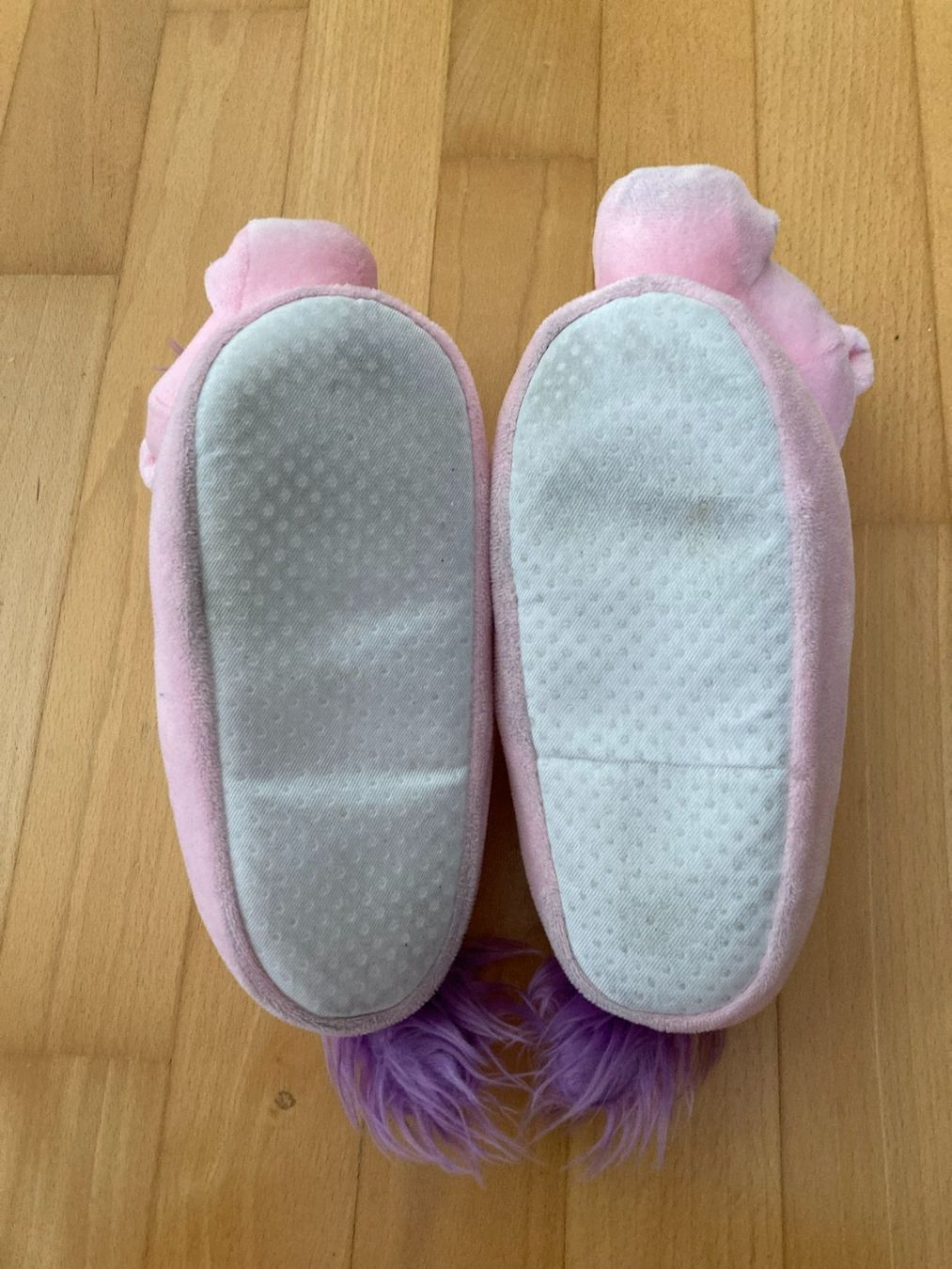 Dosenbach Chaussures filles: Kuschelige Einhorn-Finken – D'occasion à Muttenz par Juvenile33 5