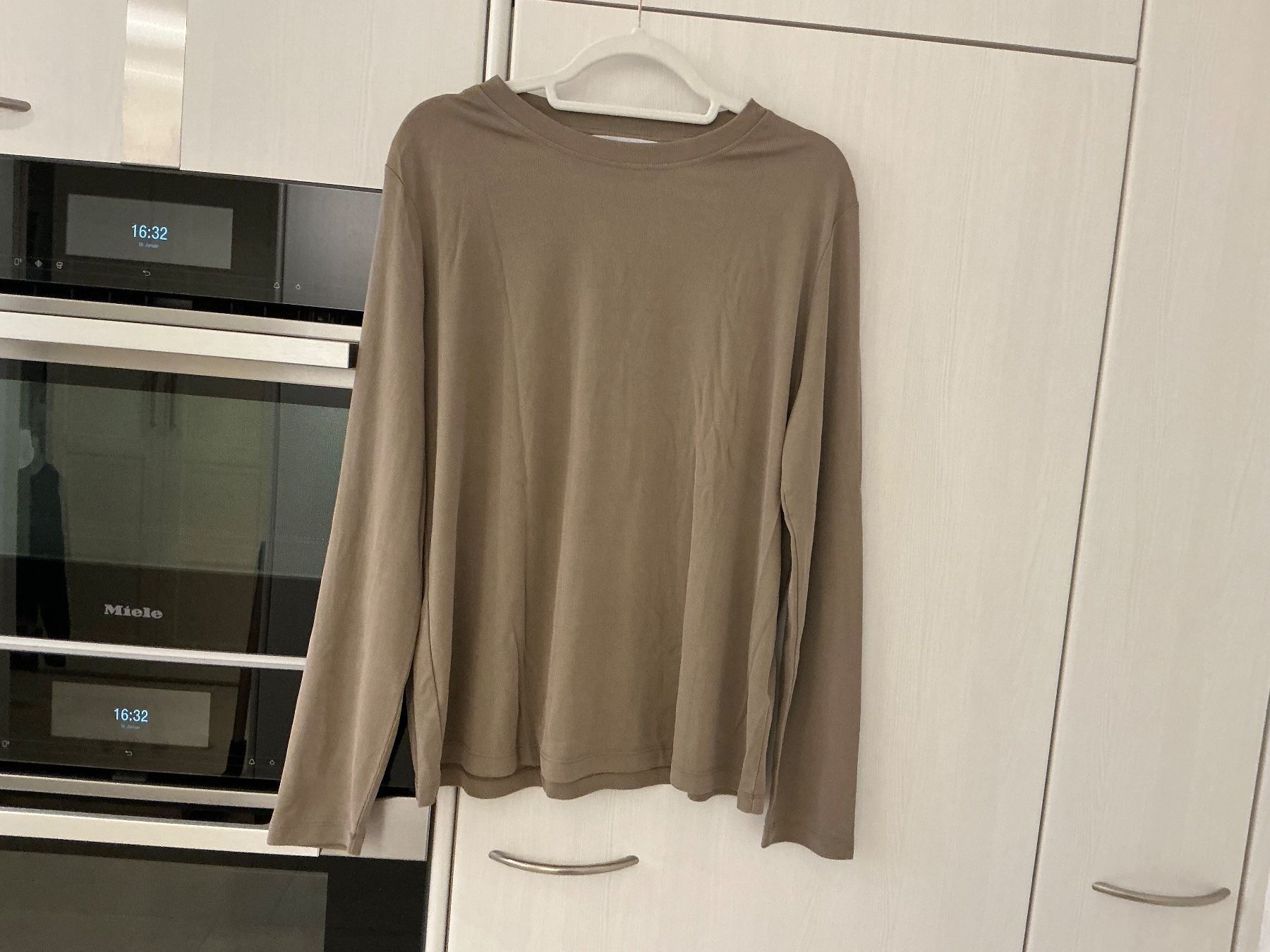 Maglioni & Felpe: Bequemes Sweatshirt Gr.L – Usato da Würenlos venduto da Tina48 1