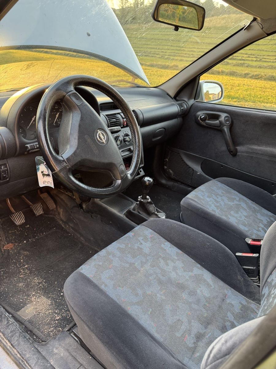 Opel Automobili: Opel Corsa B 1.2  – Difettoso da Uetikon am See venduto da benji99420 7