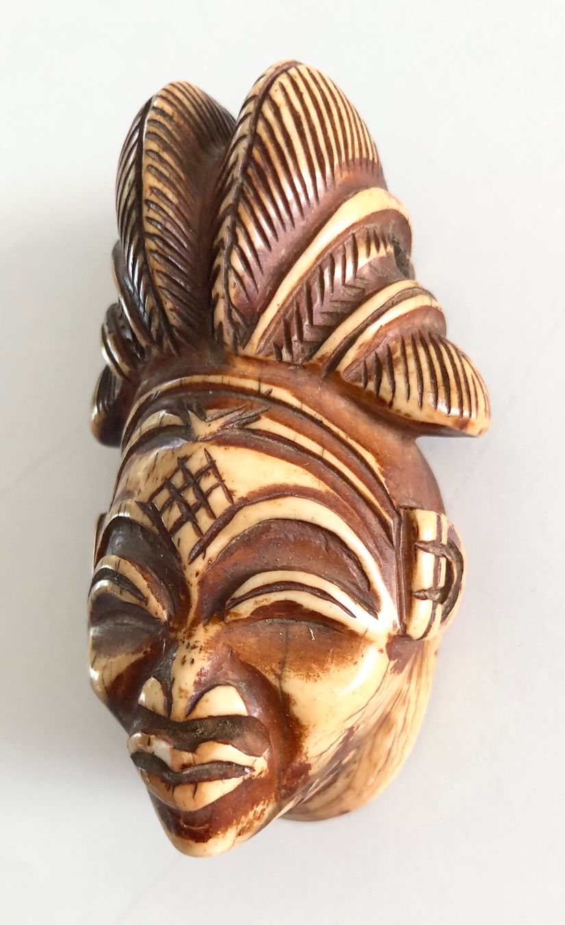 Skulpturen & Statuen: Rarität wunderschöne alte Passport Maske Punu Gabun 7,5 cm – Gebraucht aus Rüthi (Rheintal) von Kunsthaus777 4