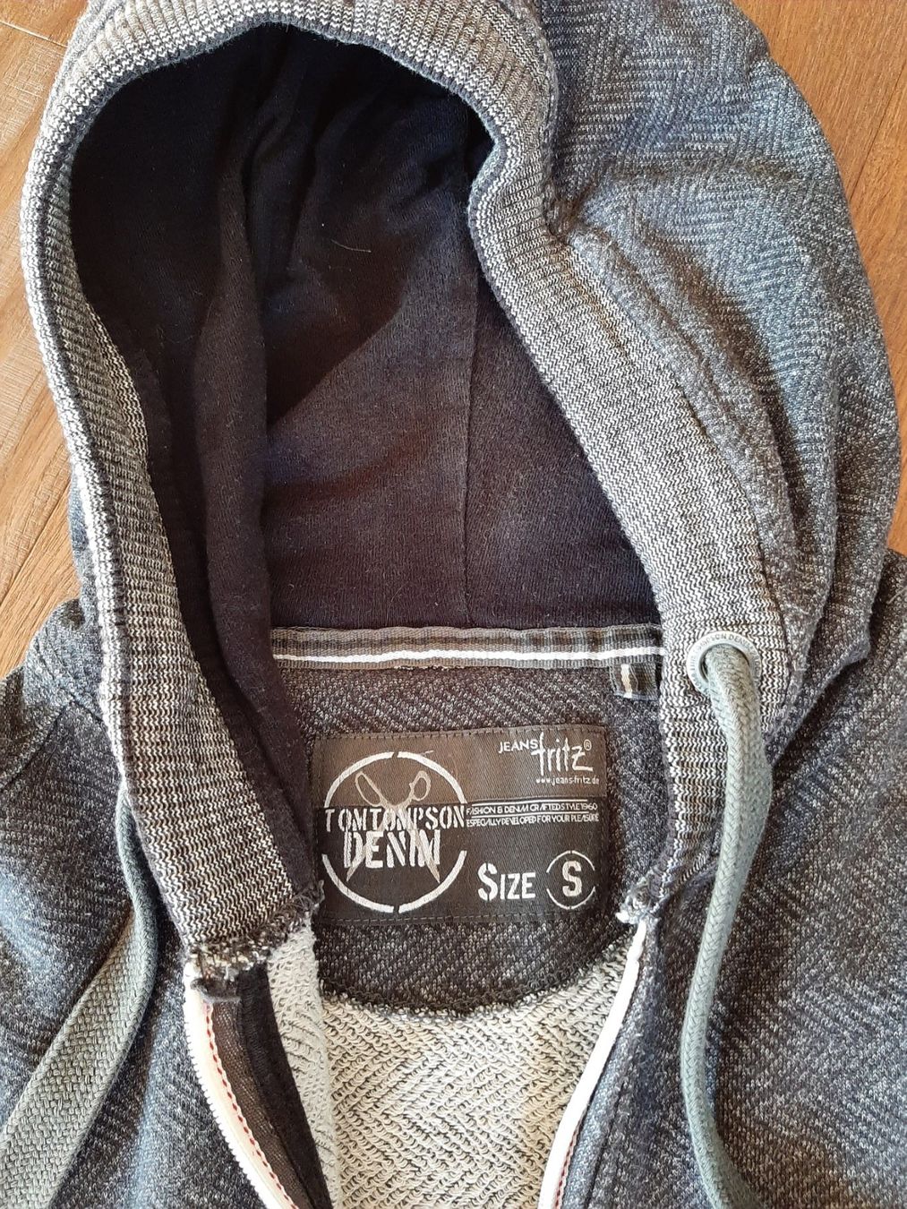 Maglioni & Felpe: Hoodie Tom Tompsen Gr. S – Usato da Hondrich venduto da majululu71 1