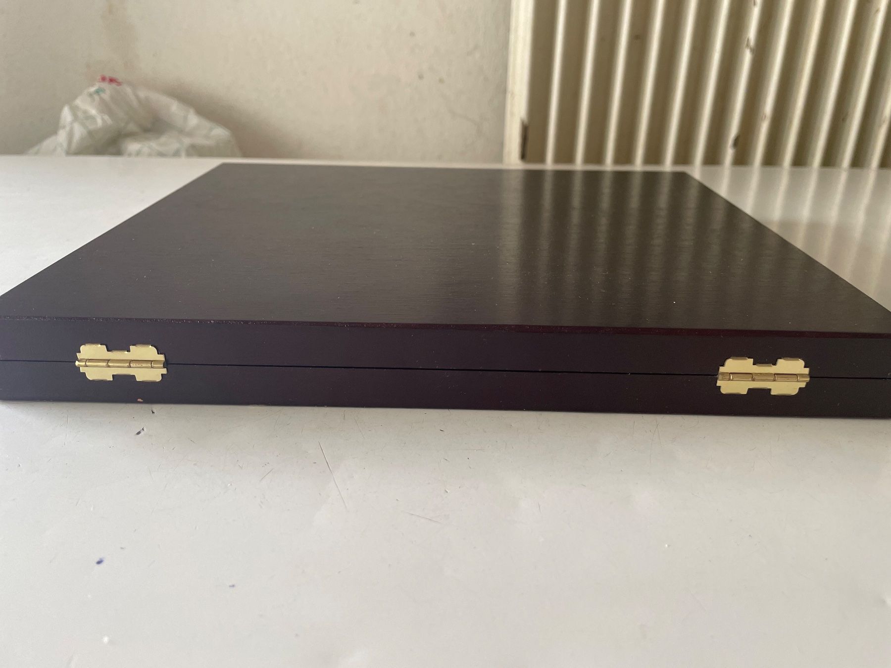 Portagioie: Coffret bois collections pieces – Usato da moudon venduto da faucheur2 4