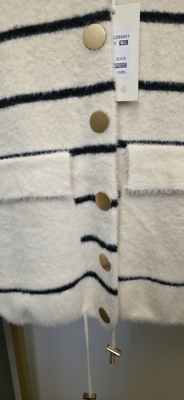 Jacken: Jacke S/M NEU – Neu und originalverpackt aus St. Gallen von Moda2024 1