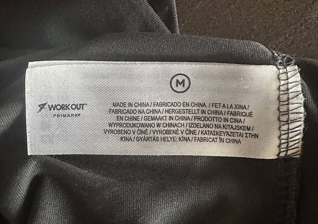T-shirt: Trainings-Shirt Gr.M – Usato da Würenlos venduto da avauva 3