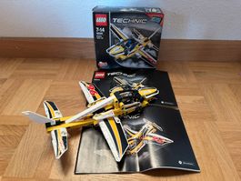 LEGO Technic Display Team Jet 42044
