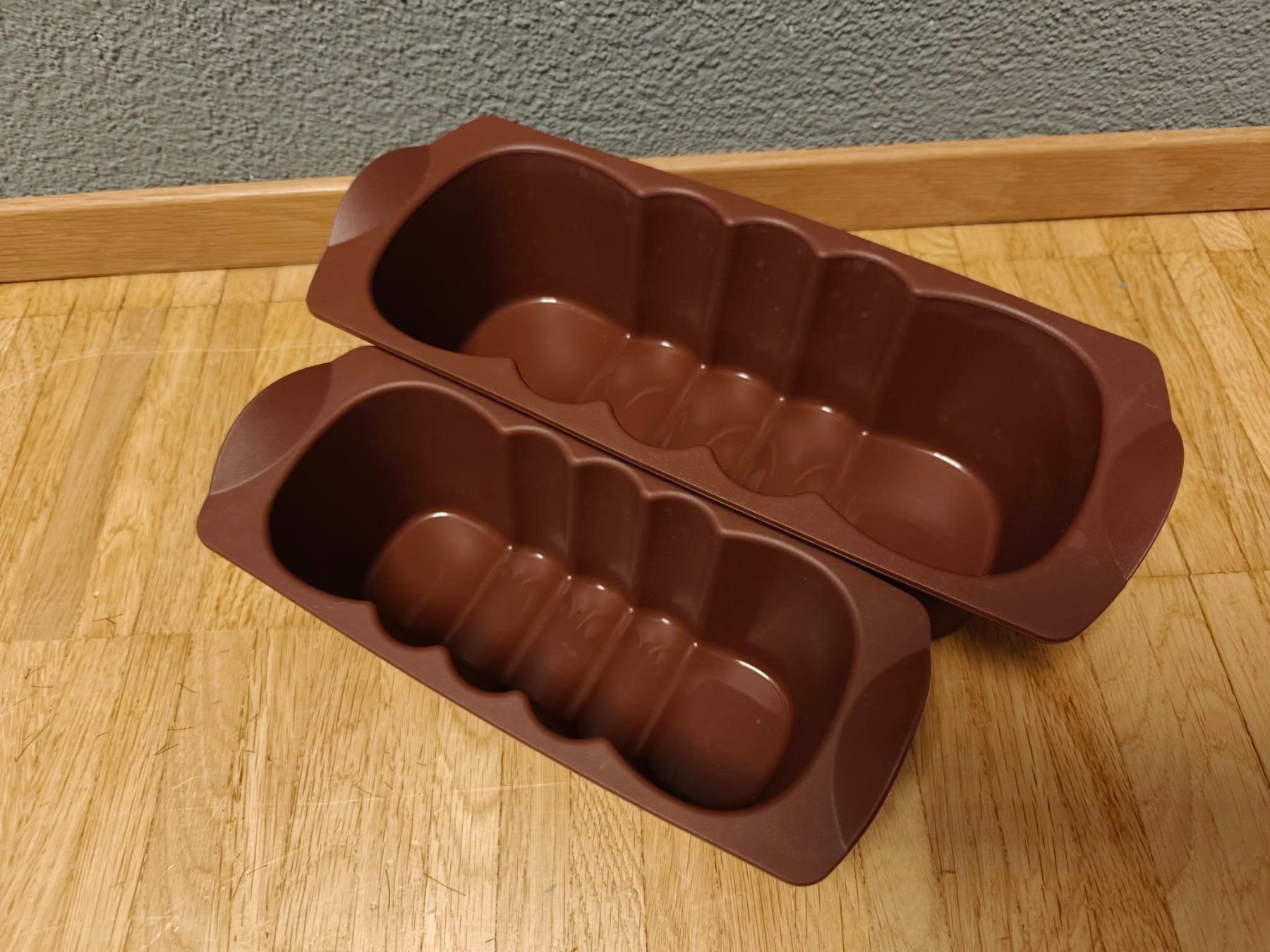 Tupperware Teglie da forno: Tupperware Silikon Backformen – Usato da Luzern venduto da schuhparadies159 1